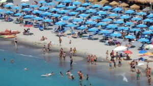 spiaggia attrezzata Marina di Camerota, Salerno, Campania