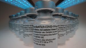 Pfizer vaccino Covid uso emergenziale istruzioni vaccino Covid uso emergenza vaccino