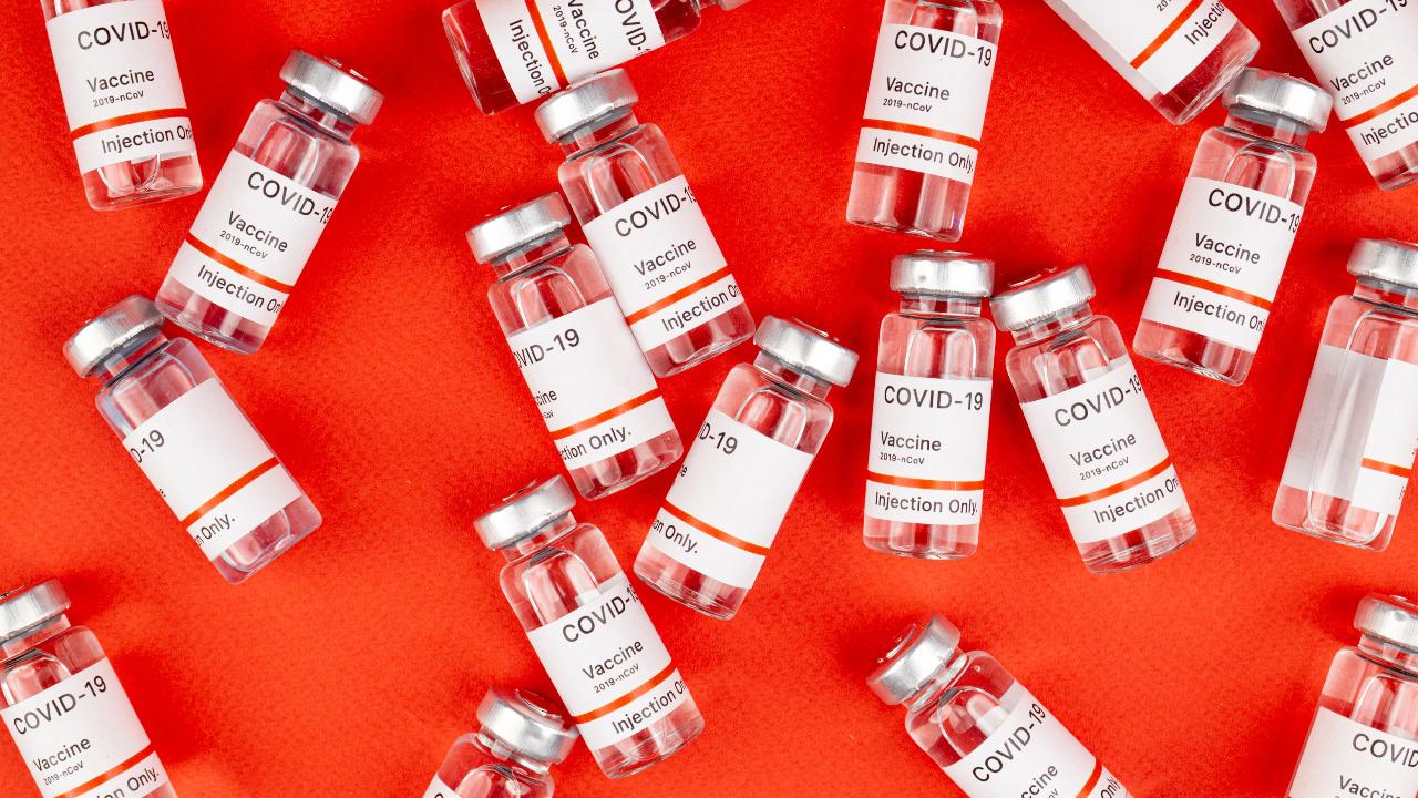 vaccino Covid rosso