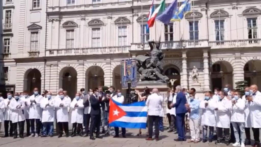 Medici Cubani a Torino all'invio della pandemia Covid