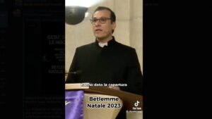 "Cristo sotto le macerie", l'omelia di Natale di padre Munther Isaac a Betlemme - 24 dicembre 2023