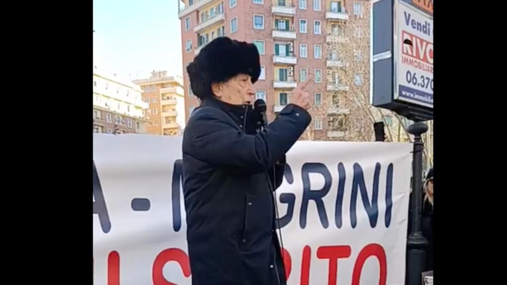 Augusto Sinagra - Roma - manifestazione davanti alla procura per chiedere la non archiviazione delle indagini contro Speranza e Magrini - 12 gennaio 2024