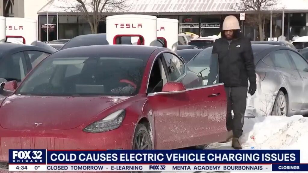 Tesla - le auto non si ricaricano per il freddo - Chicago - gennaio 2024