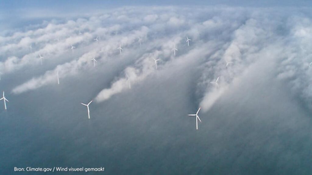 parco eolico mare Danimarca nuvole