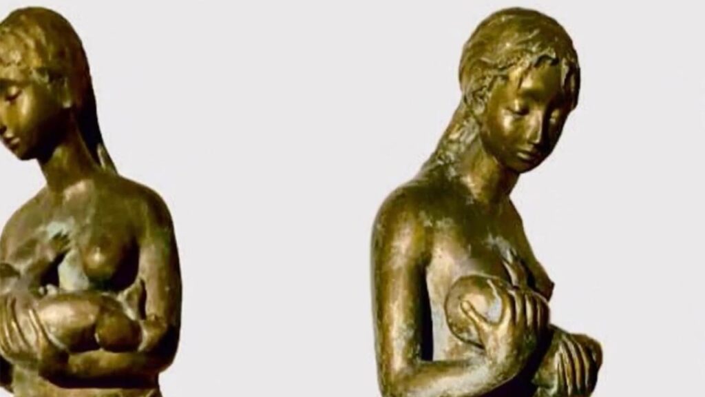Statua donna che allatta - artista Vera Omodeo - Milano
