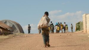 Campo profughi di Atmeh, Idlib, Siria. 17 giugno 2013. Bambini siriani sfollati nel campo profughi di Atmeh, provincia di Idlib, Siria