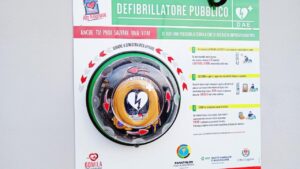 Defibrillatone del campo sportivo Gavinelli di Legnano