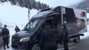 Arrivo primi vaccini Covid in Italia, 25 dicembre 2020, frontiera del Brennero